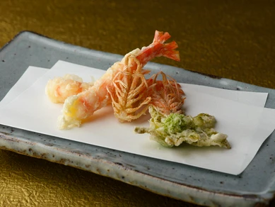 濃厚な旨みを閉じ込め、香ばしさと食感を引き出した『海老』