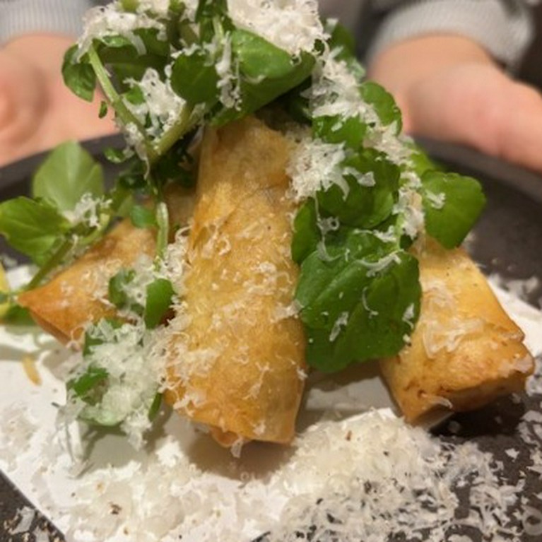 蟹味噌の春巻き　パルミジャーノチーズがけ