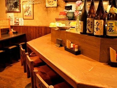 全国から集めた、20種の多様な焼酎が味わえます