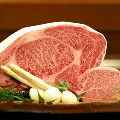厳選したお肉のみをご提供