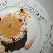 お誕生日やお祝い事でのサプライズで、ホールケーキは如何ですか♪♪