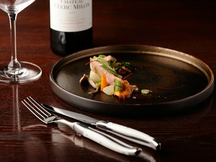 ビギナーから美食家までも唸らせる『きじのロティ』は店の定番