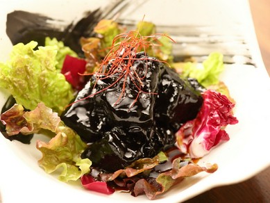 神々しいタレが決め手！『特製魅惑の黒酢豚』