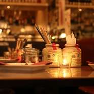 店内の雰囲気は、まるで本物のパリに来たような空間です。記念日や特別な日に利用すれば、いつもとは違う非日常的な時間を過ごすことができます。