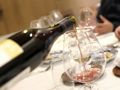 ソムリエが厳選したワインは格別