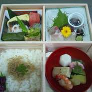 テイクアウト、デリバリーのご案内