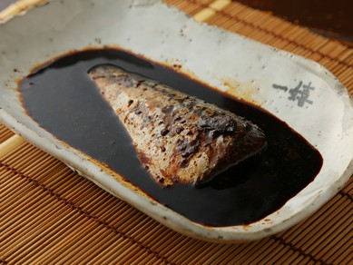 じっくり煮込んだ鯖と出汁の旨みが凝縮された自慢の逸品『一嬉の鯖煮』