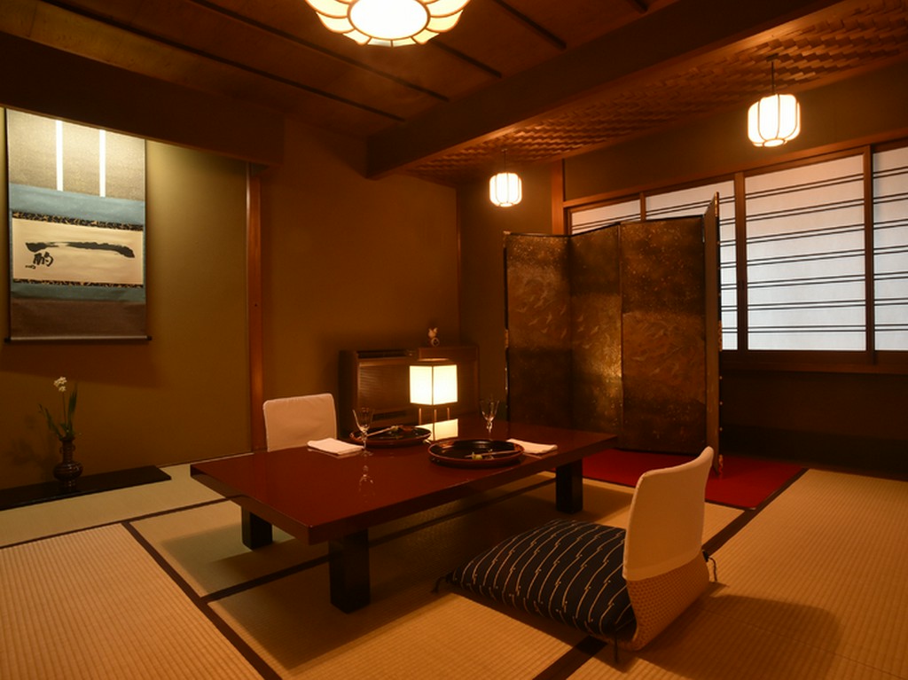 2名～25名まで利用できる、凛とした空気が心地よい各種個室