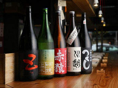 厳選した焼酎をはじめ、日本酒やワインも充実