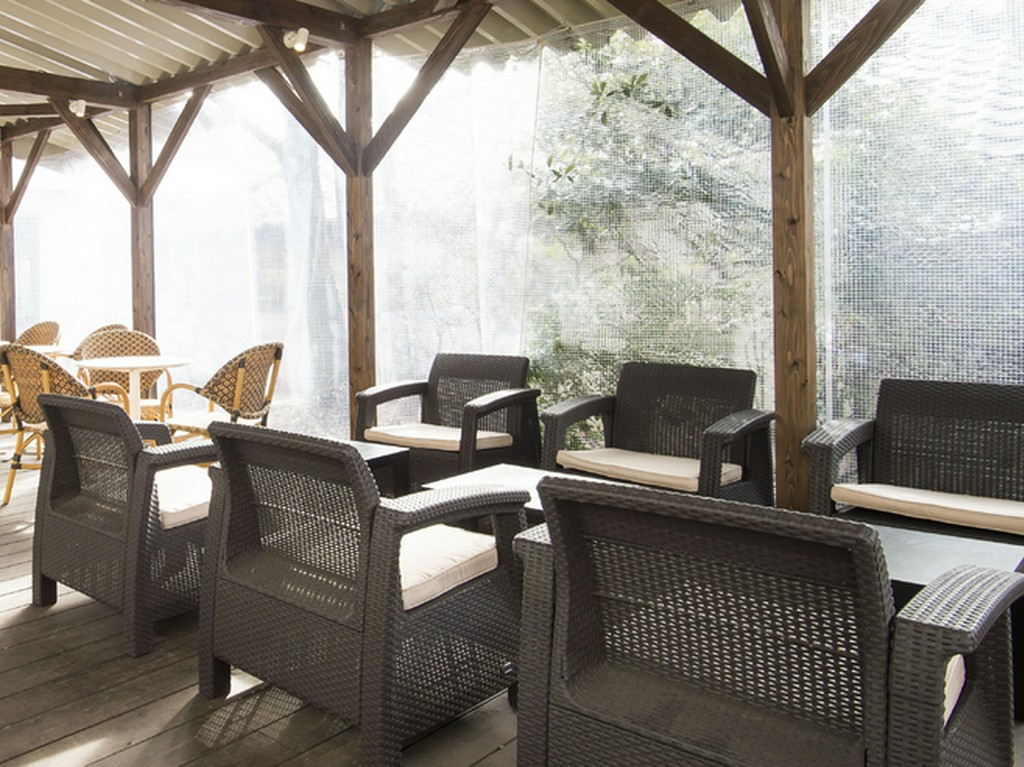 ペット連れの方にもお勧め！　解放感溢れるテラス席