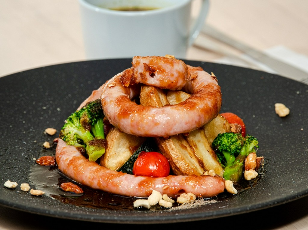 トルネードフランクフルトの霧中グリル（バゲット・スープ付）