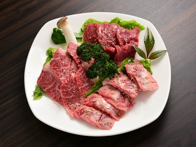 長野県名産の「信州プレミアム牛」と「すわ味豚」