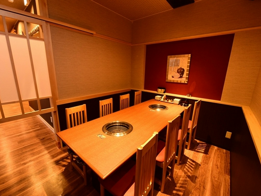 6名様よりお得で豪華な内容の宴会コースを用意