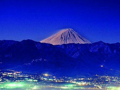 新日本三大夜景と地元の食材を活かした料理を満喫！