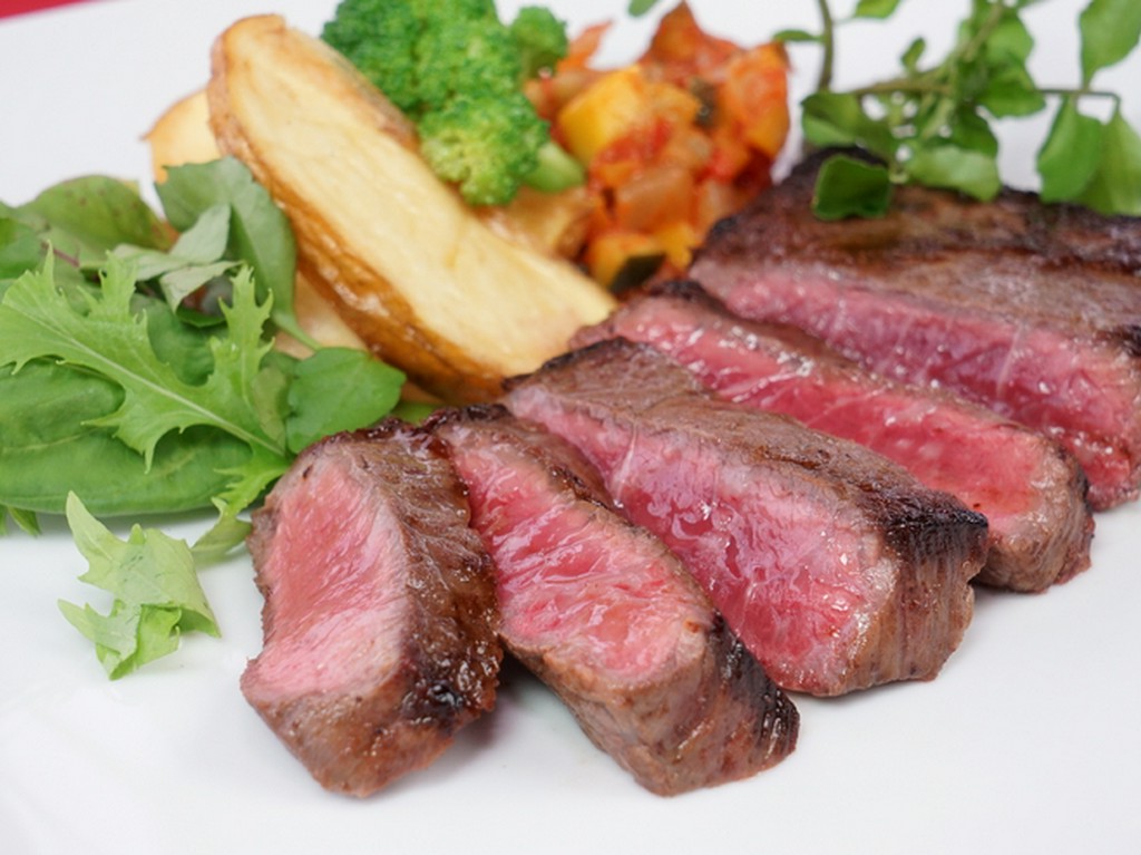 甲州ワインビーフ赤身ステーキ（200g）