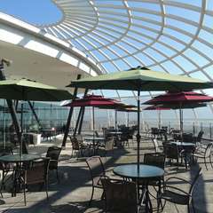 解放感あふれるテラス席