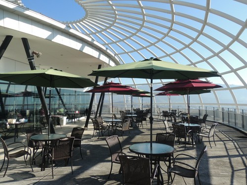 解放感あふれるテラス席