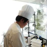 料理も、食事する空間も、「家では味わえない」ものを提供したい