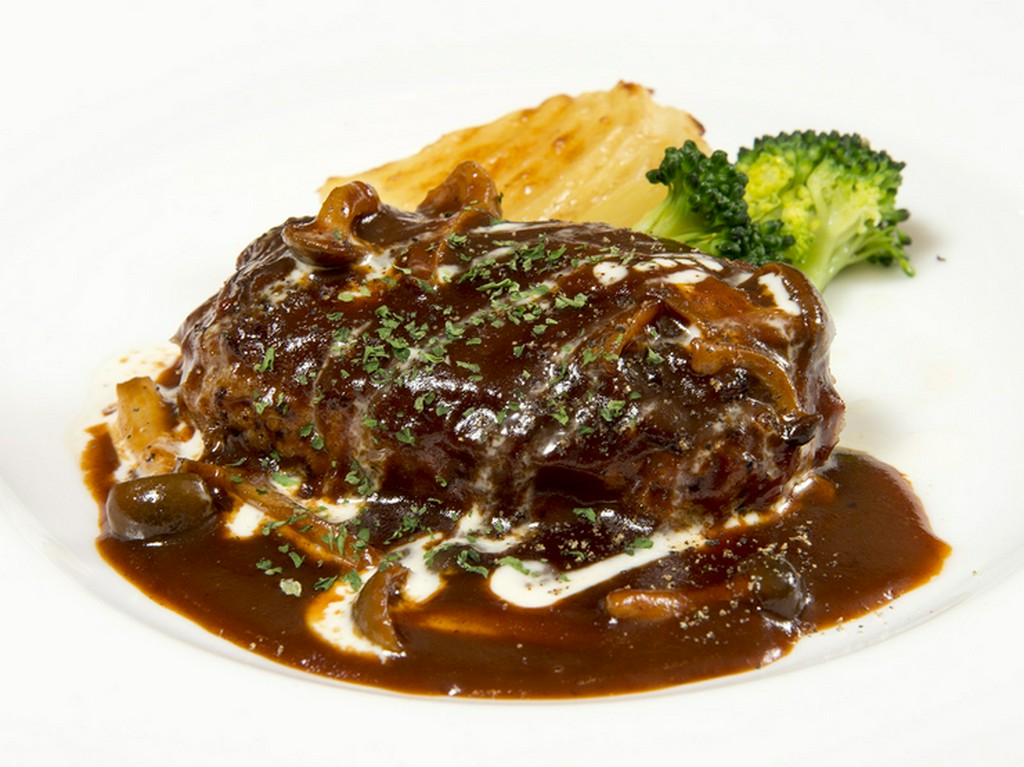 A4ランク以上の「松阪牛」のミンチ100％！【松坂牛のハンバーグ】は自慢の一品