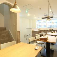 シンプルでありながら、細部にまでこだわりが感じられる内装