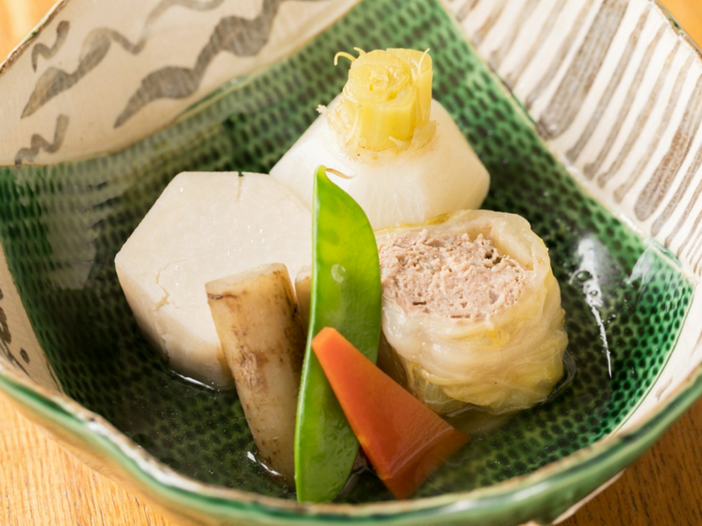 手間暇かけて丁寧に炊いています『季節野菜の多喜合わせ』