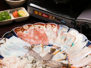 刺身で食べられる新鮮な魚介を使った『海鮮しゃぶしゃぶ』