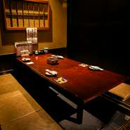 ジャズが流れるおしゃれな店内で、ゆったりとしたひとときを