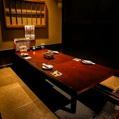 ジャズが流れるおしゃれな店内で、ゆったりとしたひとときを