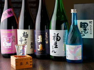 店主自ら選び抜いた酒蔵仕入れの豊富な「日本酒」