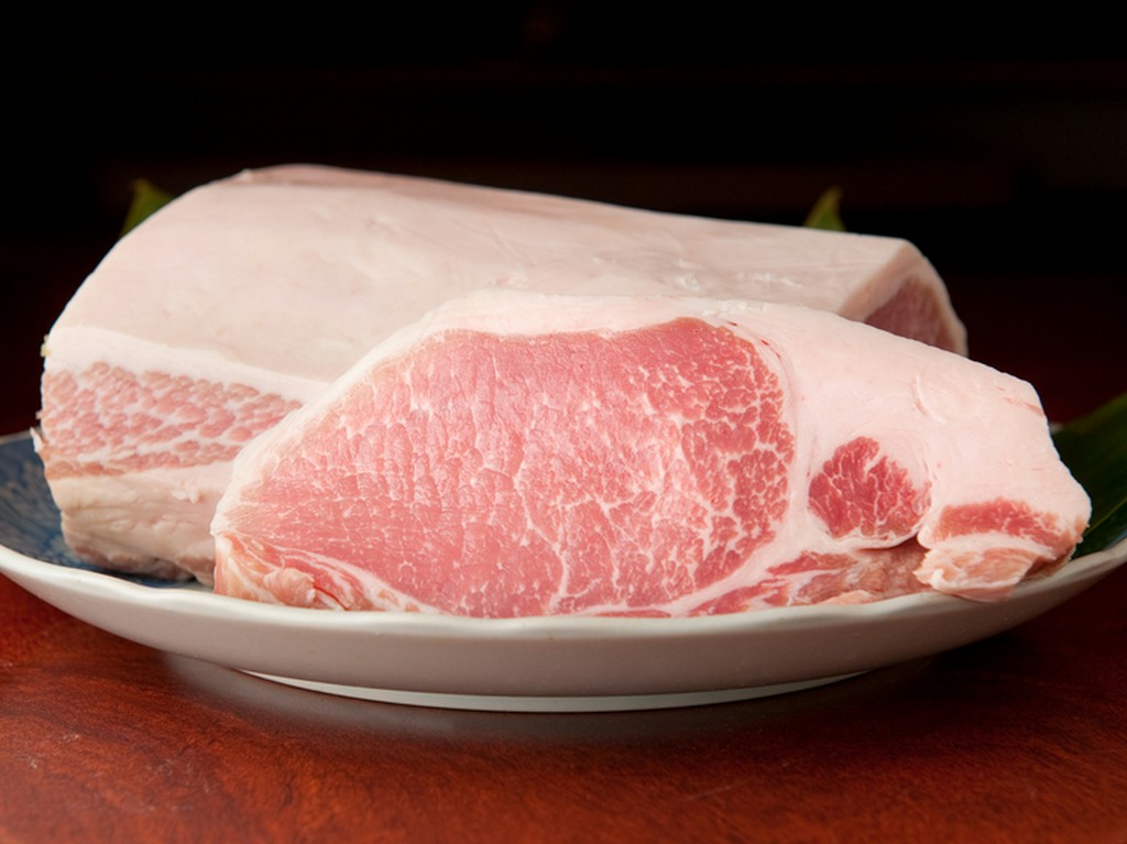 臭みなく柔らかなお肉を堪能。豊富な「どろぶた」メニューを用意