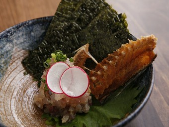 全国から仕入れた新鮮な魚介類を使った料理の数々