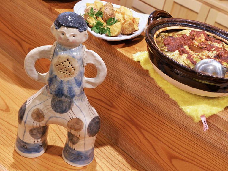 陶芸家の「箱崎りえ」さんの作品が目を楽しませてくれます