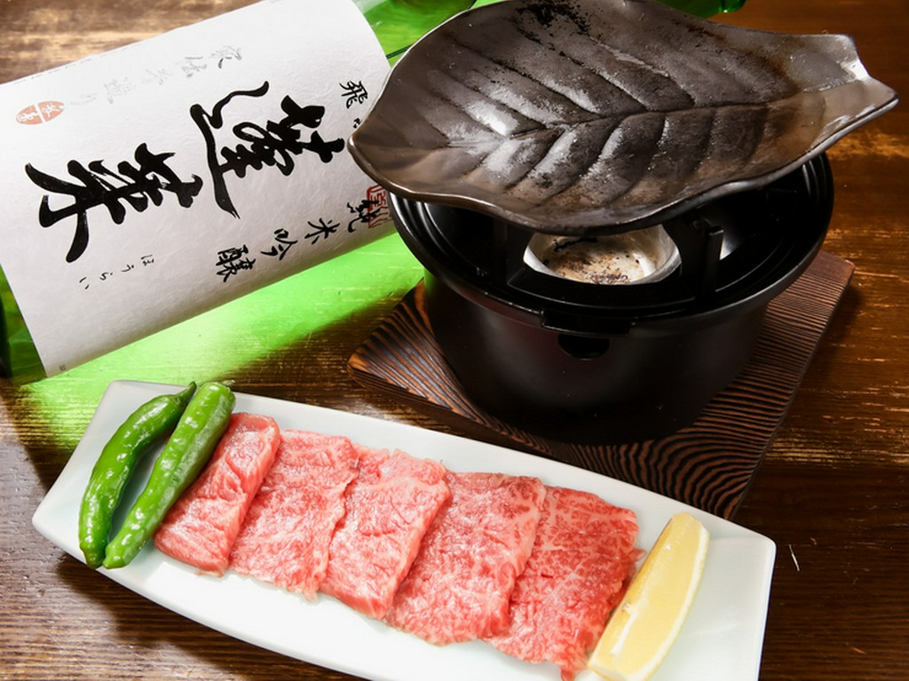 特飛騨牛モモ陶板焼き