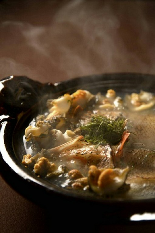 鼻先をくすぐる海の薫り『きんきん苺煮鍋』