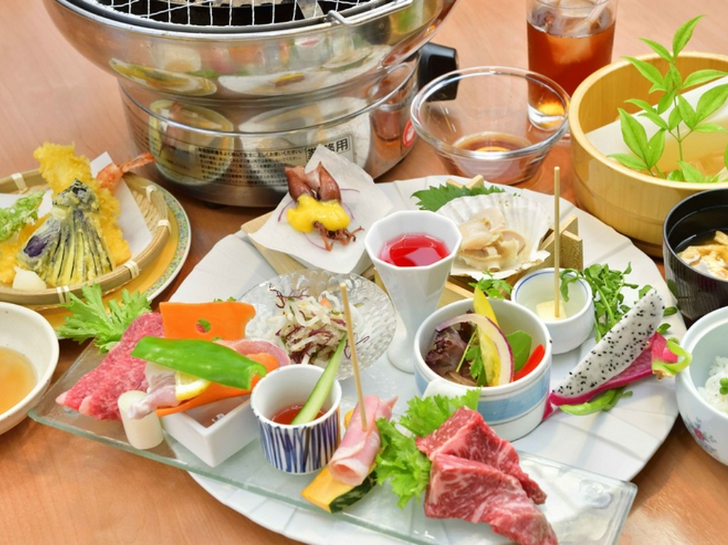 夏に向けた彩り御膳