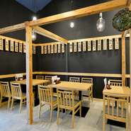 手頃な価格で、新鮮な魚介を使用したランチが食べられるから、ファミリーでの食事にもオススメ。カジュアルな雰囲気だから、家で食事をする感覚で気軽に利用できる嬉しいお店です。