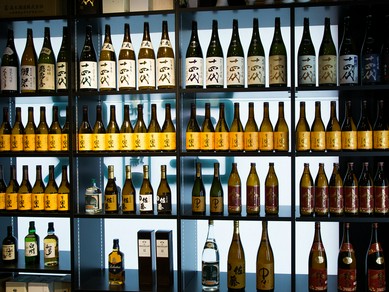 山形県の名酒から全国の日本酒まで、50種類ほどのお酒を用意