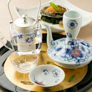 究極の高級割烹料理には、やはりこだわりの日本酒や焼酎も合わせて飲むのがおすすめです。新潟から取り寄せる日本酒、九州から取り寄せる焼酎など厳選された絶品の銘柄が揃っています。