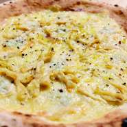 Lサイズ　1780円
'Hakata’ free range chiken and gorgonzola pizza
