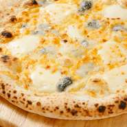 Lサイズ　1780円
Quattro formaggi