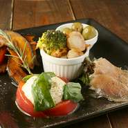 Assortment of 5 tapas