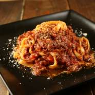 100% beef bolognese pasta