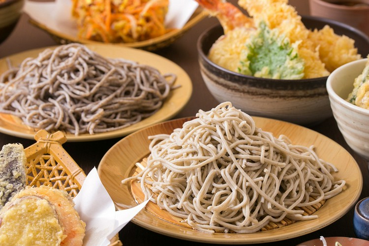 蕎麦（サクラ10セット） 春味 さくらそば10束 ｜バズノベルティ