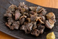 『宮崎鶏もも焼き』 プリッとジューシーな看板メニュー! 宮崎鶏の美味しさを最大限に引き出しました!
