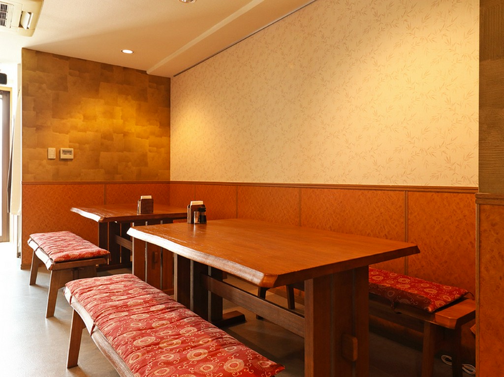 上品な和空間の広がる店内でくつろぎの一時を満喫