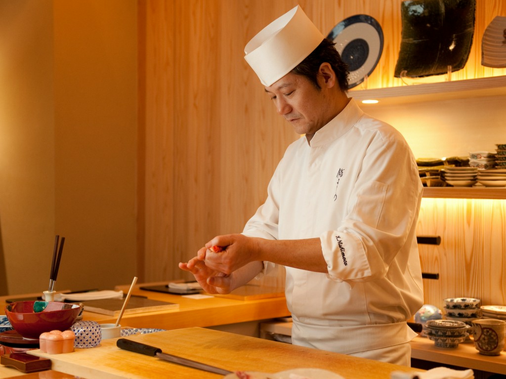 お客様に喜んでいただけるよう、丁寧な手仕事を心掛けて