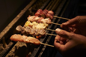 定番・変わり種まで豊富な『炭火串焼き』