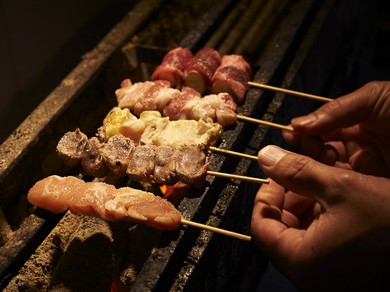 定番・変わり種まで豊富な『炭火串焼き』