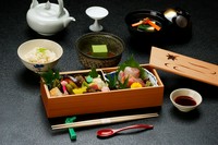 一段重箱と季節の炊き込み御飯