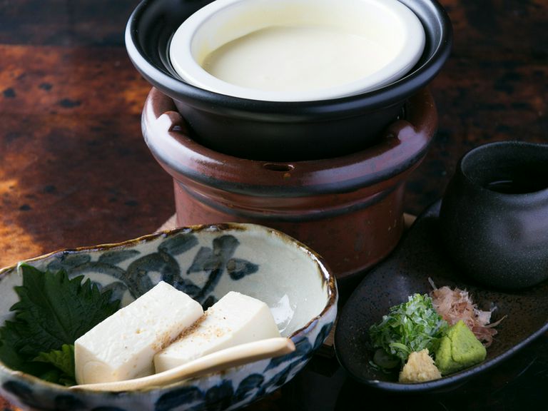 豆乳からつくる、濃厚な素材の味わいが深い逸品『手づくり豆腐』